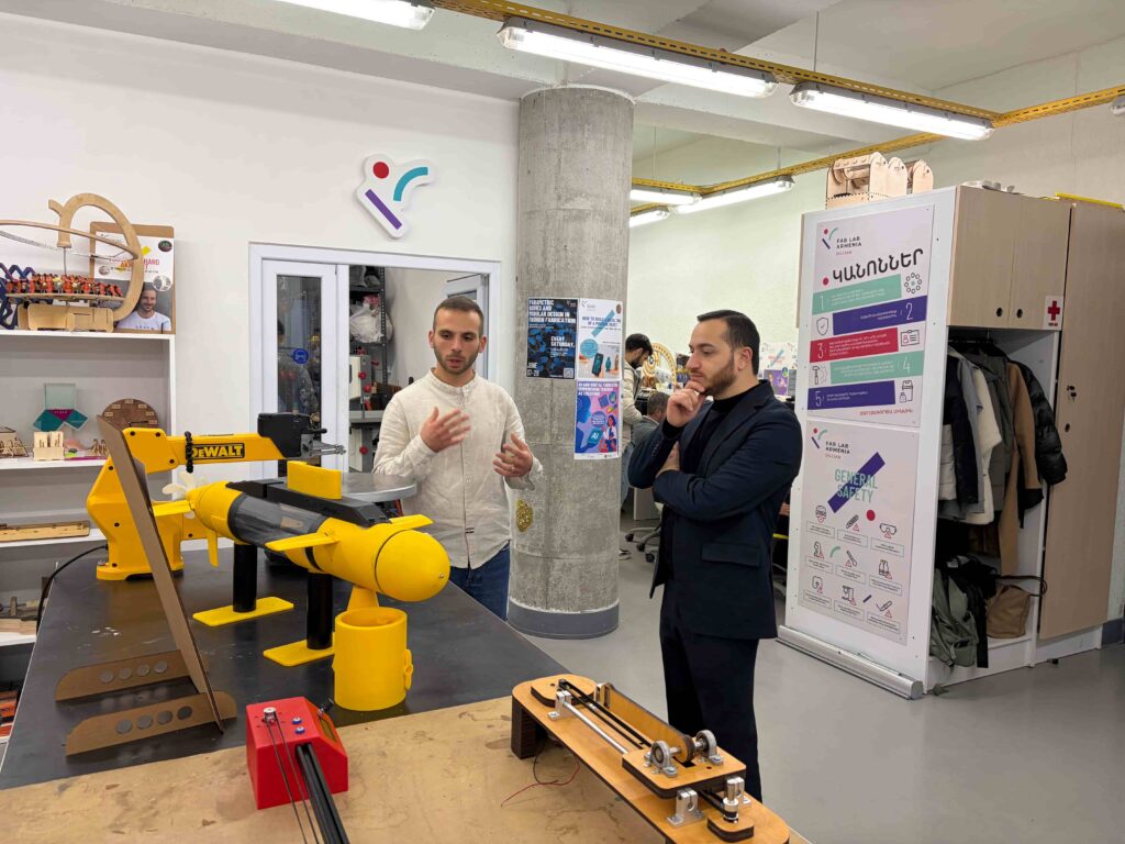 Onik Babajanyan with Armenia’s Minister of High-Tech Industry, Mkhitar Hayrapetyan